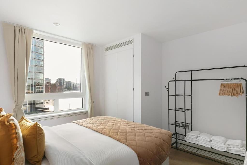 Beautiful Two-bedroom Flat On The Riverside With Spectacular Views * Londres