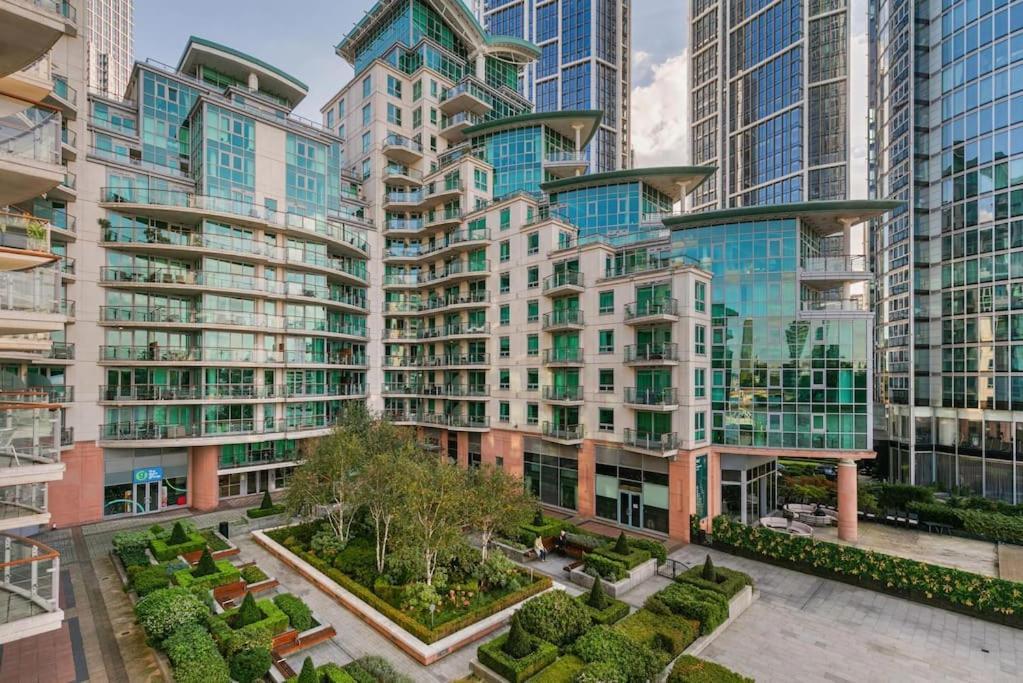 Beautiful Two-bedroom Flat On The Riverside With Spectacular Views