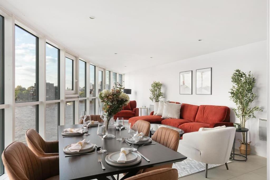 Apartamento Beautiful Two-bedroom Flat On The Riverside With Spectacular Views